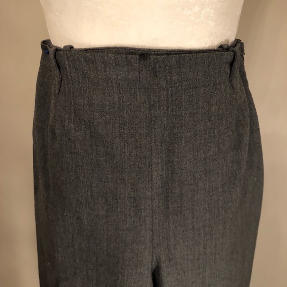 Ann Taylor size 2 straight leg pants grey - Picture 2 of 3
